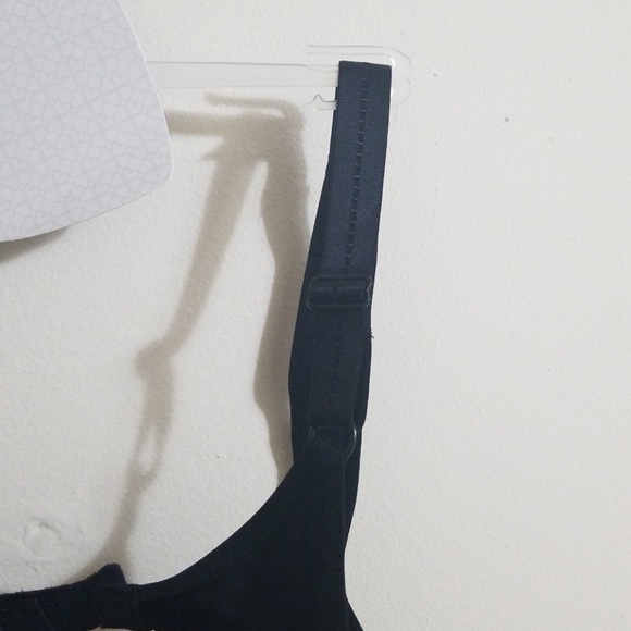 Black T-shirt  Bra Thick Straps Perfect Fit - Picture 4 of 8